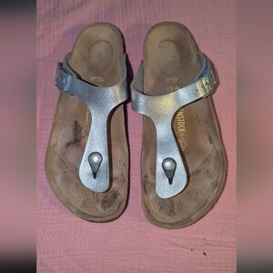 Birkenstock Silver Gizeh Thong Sandals Womens Sz 40 USA 9 Birkoflor